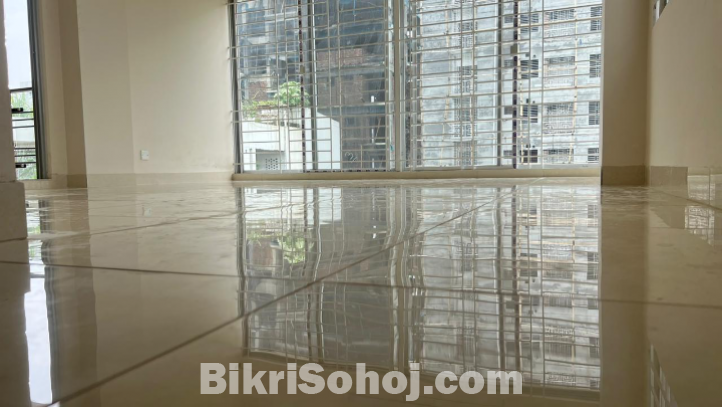 Flat Rent at a very nice environment